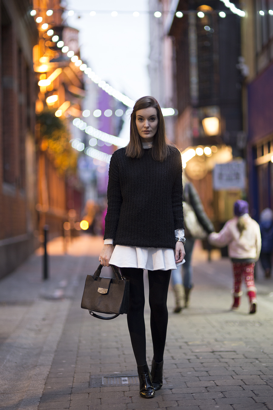 Can I wear a white dress with black tights - Personal Shopper