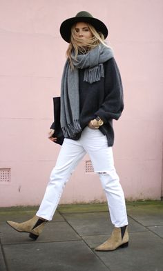 Comment porter le pantalon blanc en automne-hiver - Personal Shopper Paris  - Dress like a Parisian