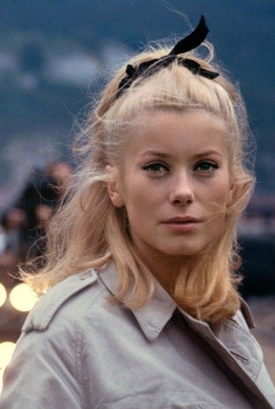 velvet-bow-deneuve