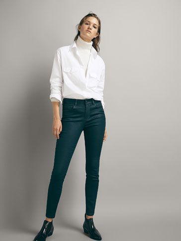 Turtleneck under best sale shirt outfit